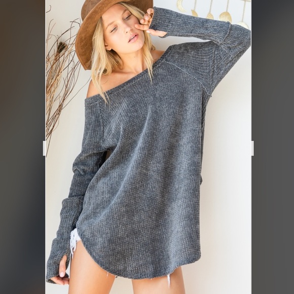 Velvety Soft Thumbhole Tunic Top - Picture 2 of 15